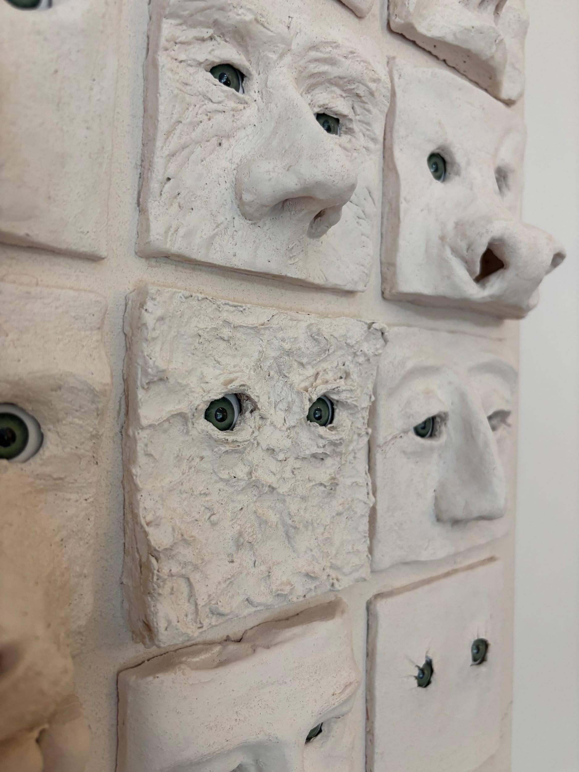 Ohne Titel (Detail) – keramische Arbeit von Mike Ramftler